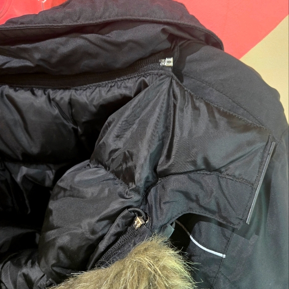 Kamik Insulated Down Black Winter coat size Medium - Picture 8 of 8